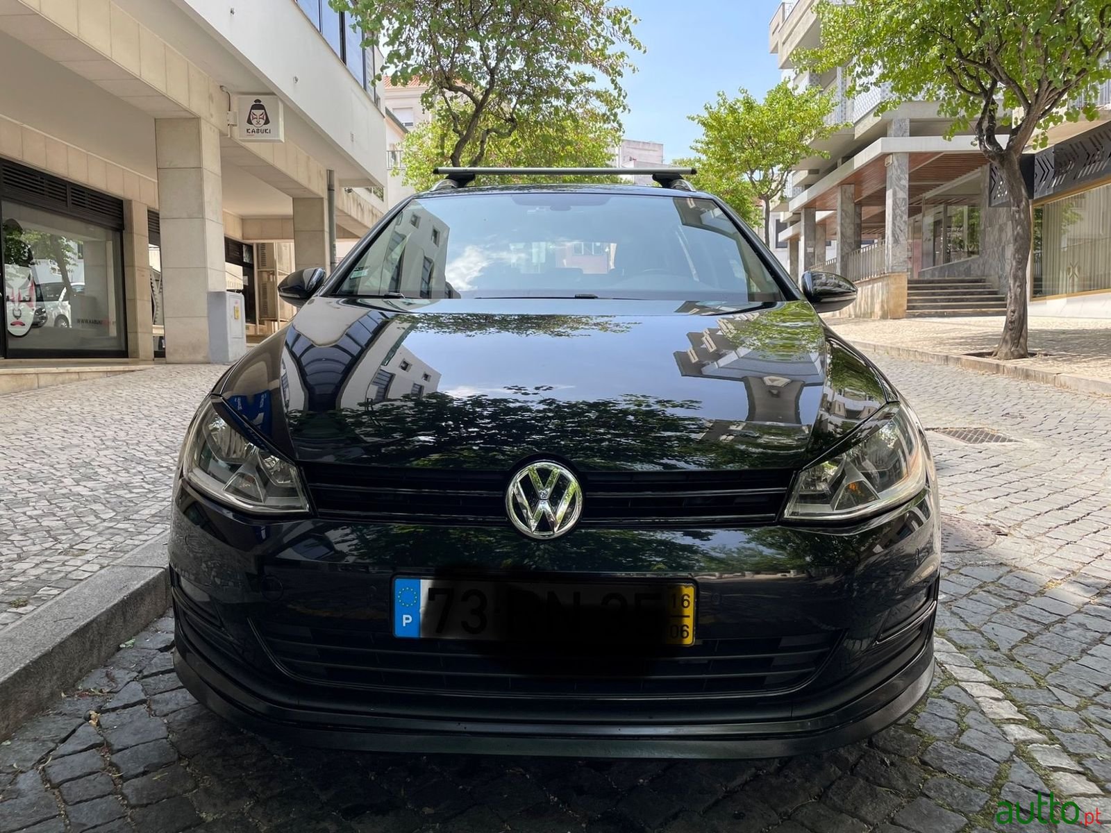 2016' Volkswagen Golf photo #1