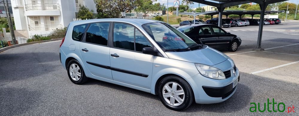 2004' Renault Grand Scenic photo #5