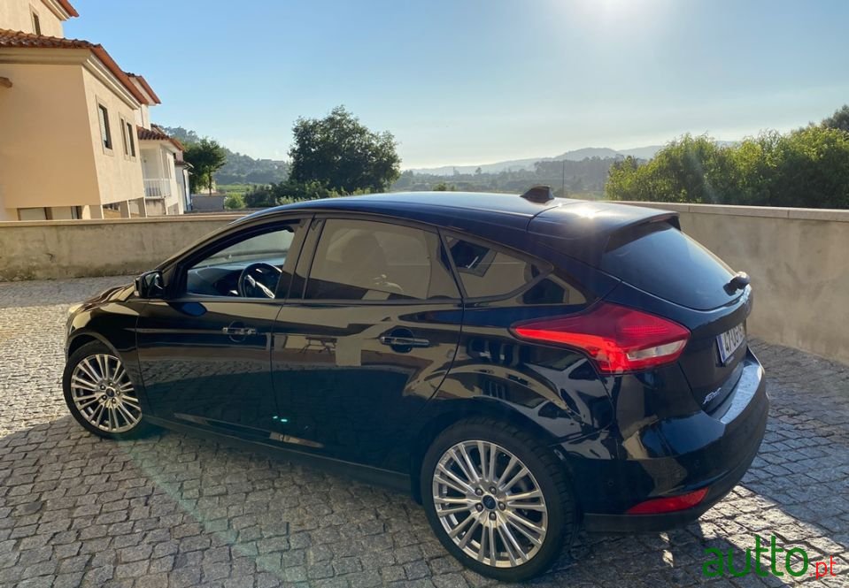 2018' Ford Focus photo #2