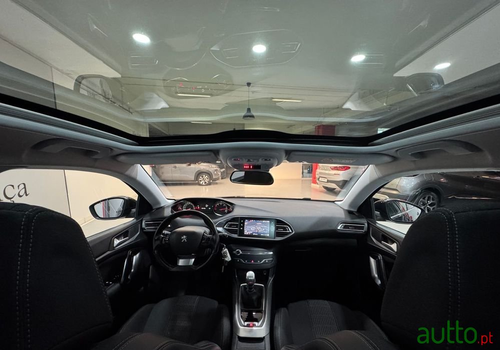 2019' Peugeot 308 Sw photo #5