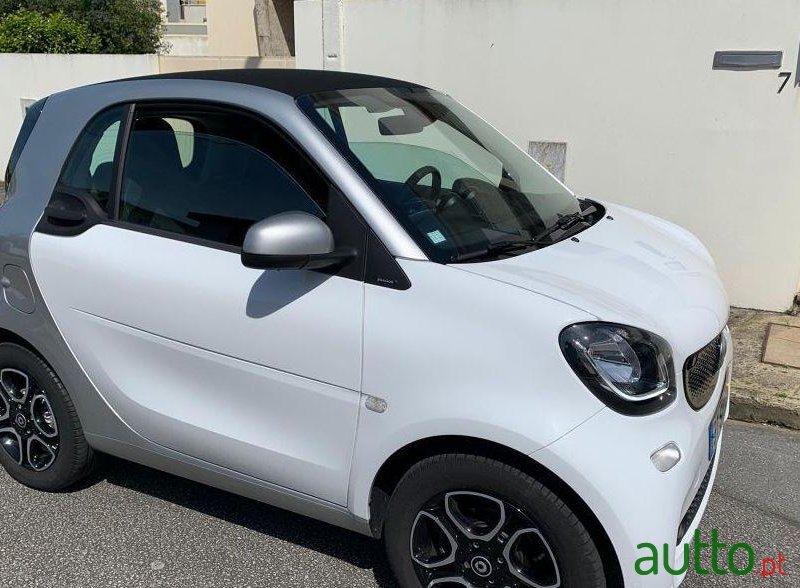 2017' Smart Fortwo photo #3