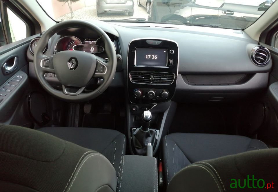 2018' Renault Clio photo #5