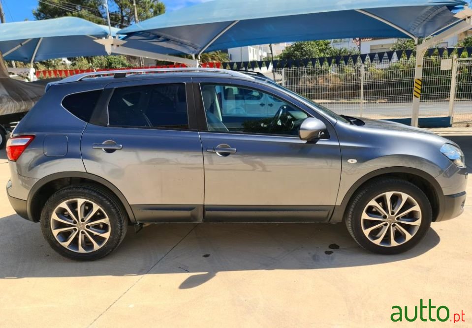 2013' Nissan Qashqai photo #4