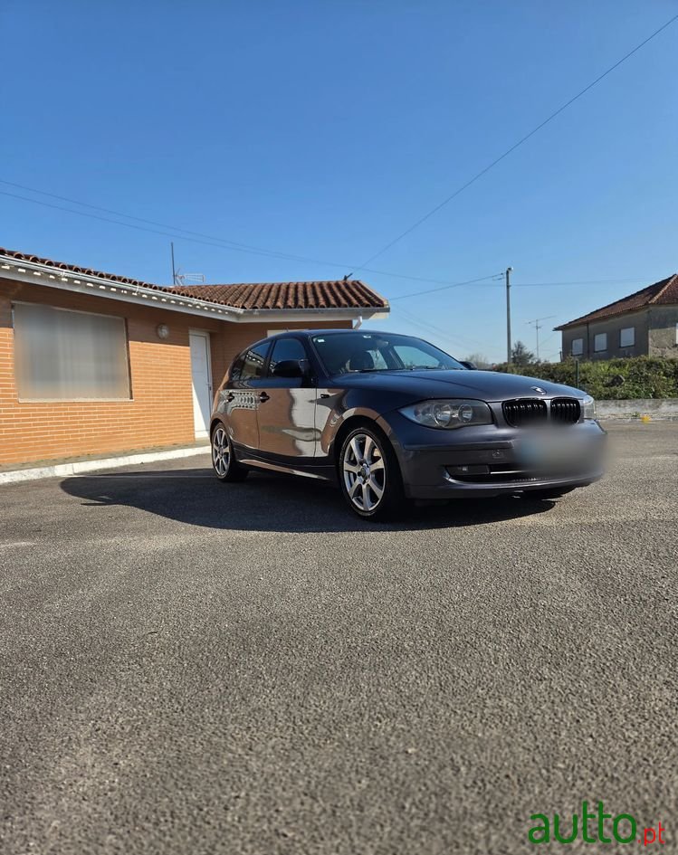 2008' BMW Série 1 photo #1