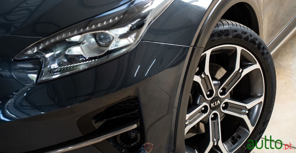 2021' Kia XCeed 1.0 T-Gdi Tech photo #2
