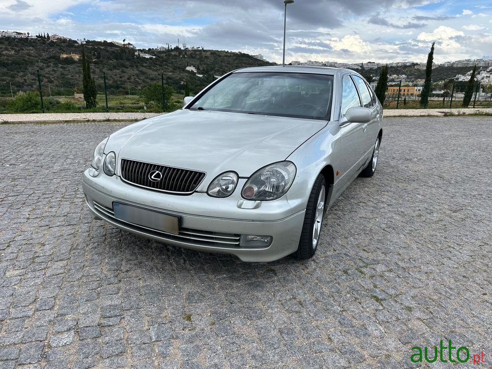 2003' Lexus GS Standard photo #2