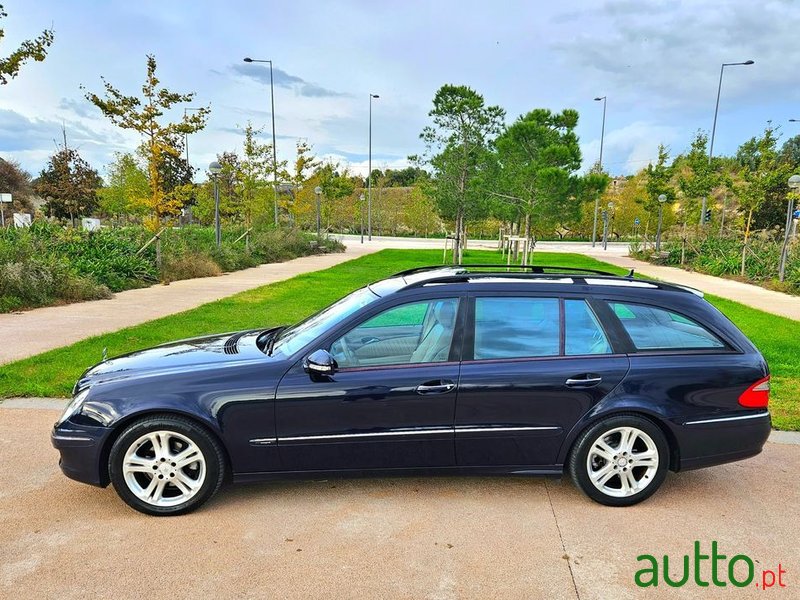 2007' Mercedes-Benz Classe E photo #3