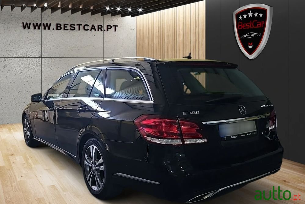 2015' Mercedes-Benz Classe E photo #4