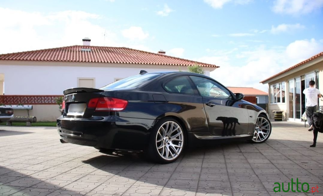 2007' BMW 330 photo #2