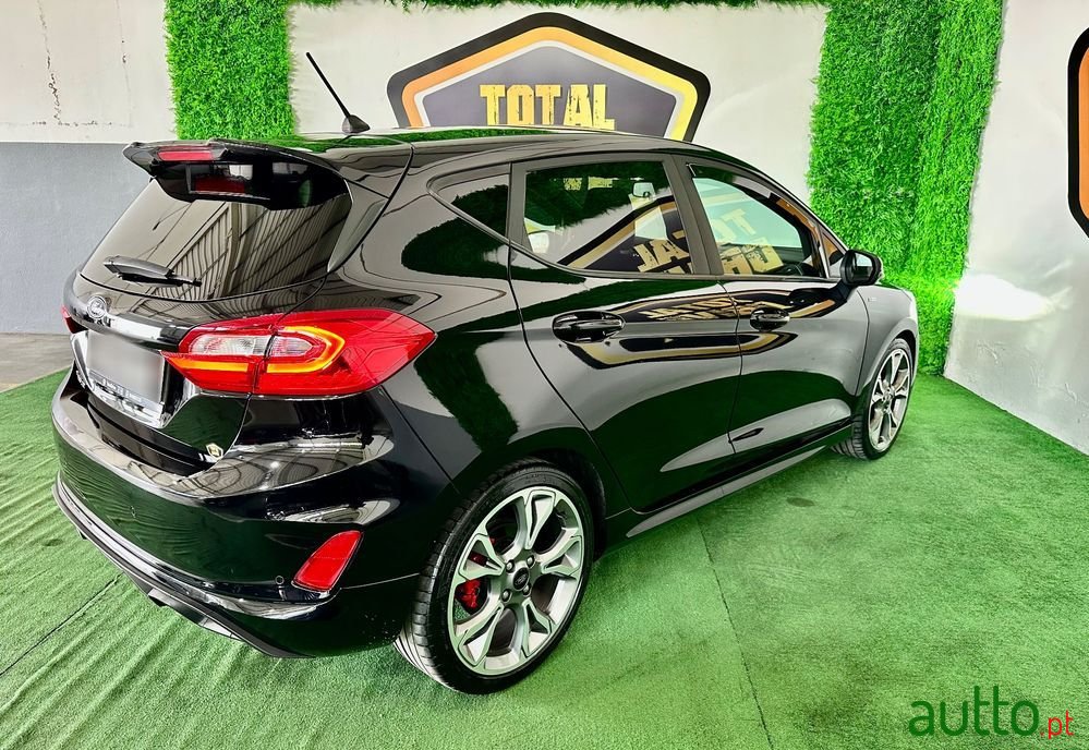 2018' Ford Fiesta photo #2