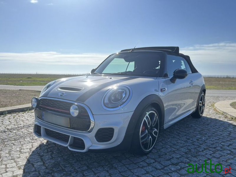 2016' MINI John Cooper Works photo #2