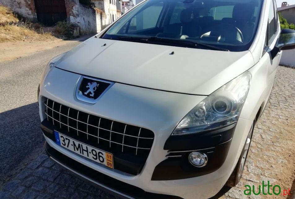 2011' Peugeot 3008 Allure photo #3