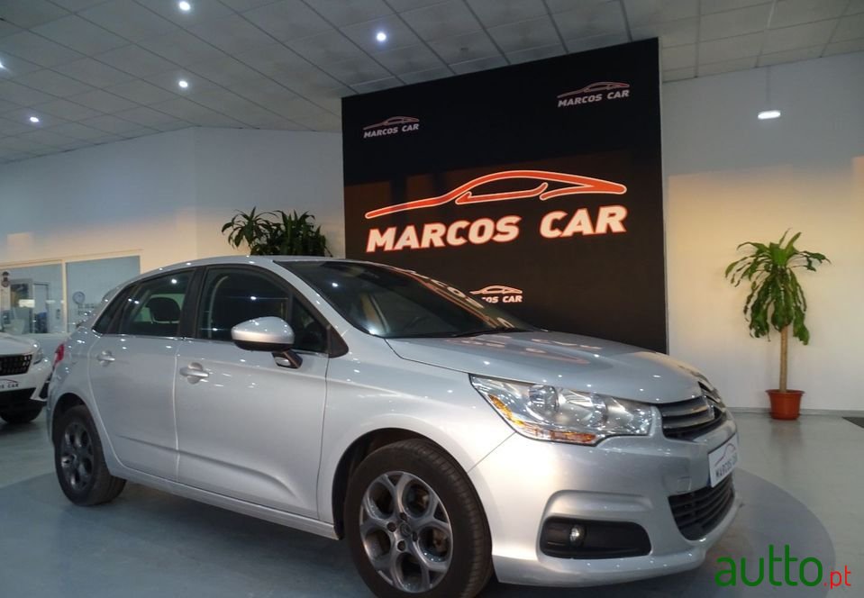 2014' Citroen C4 photo #1