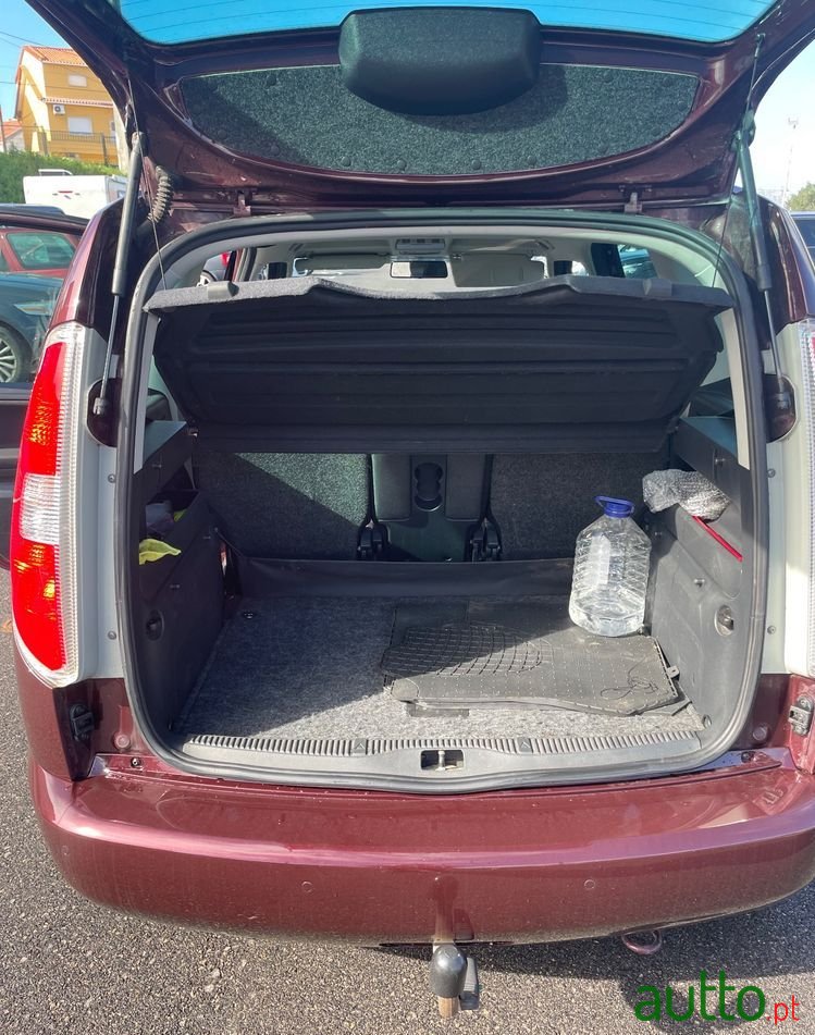 2012' Skoda Roomster photo #2