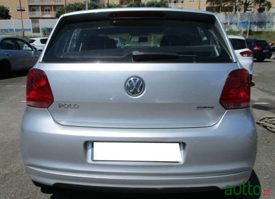 2011' Volkswagen Polo 1.2 Tdi Bluemotion photo #4