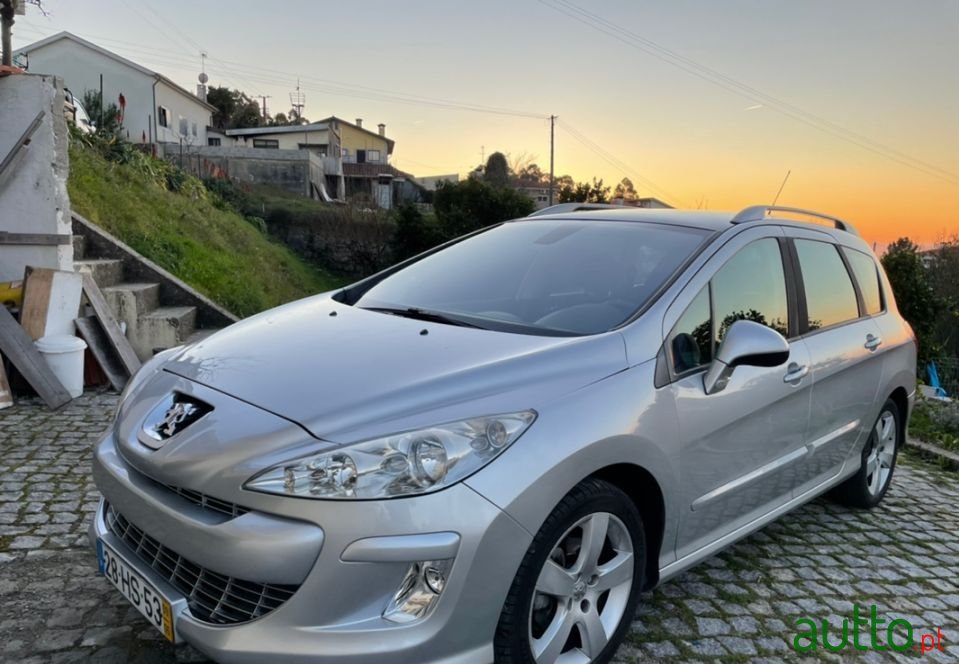 2009' Peugeot 308 Sw photo #2