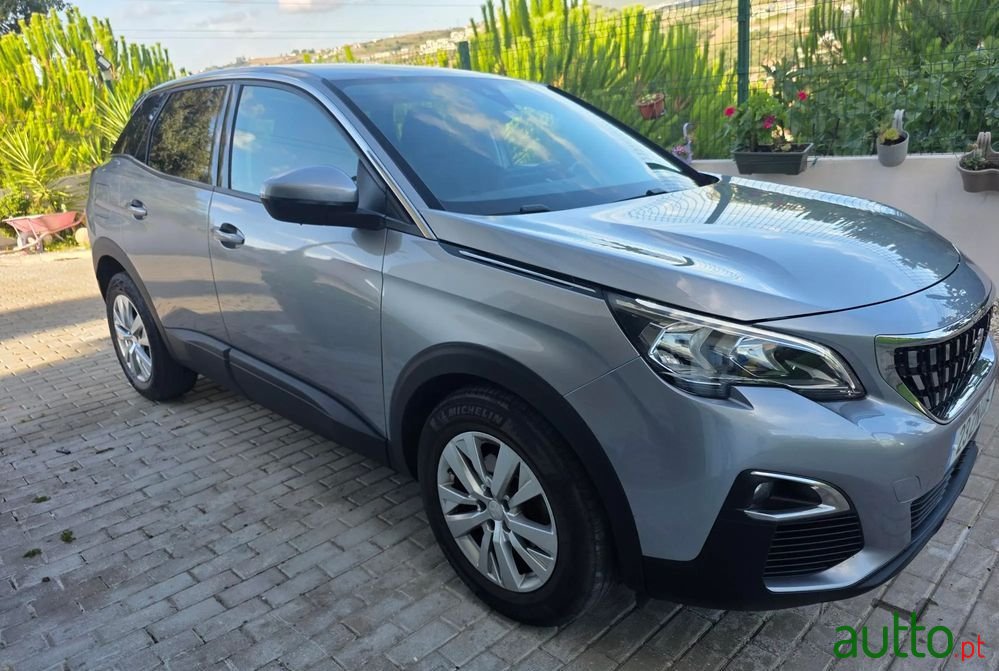 2019' Peugeot 3008 photo #2