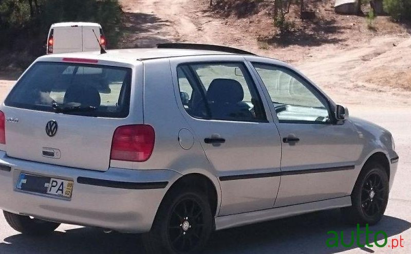 2000' Volkswagen Polo photo #2