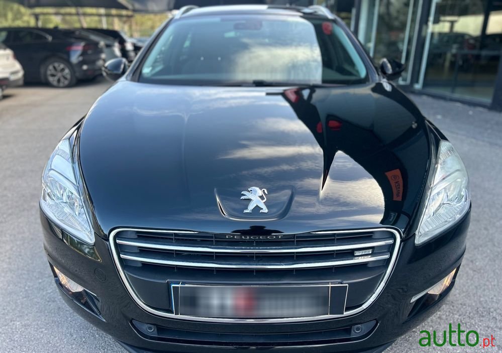 2014' Peugeot 508 Sw photo #2