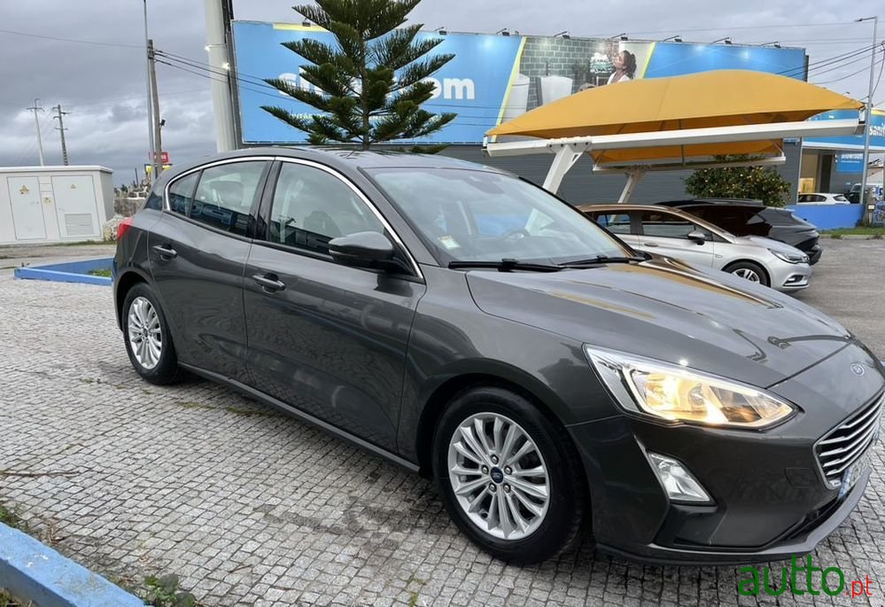 2018' Ford Focus photo #4