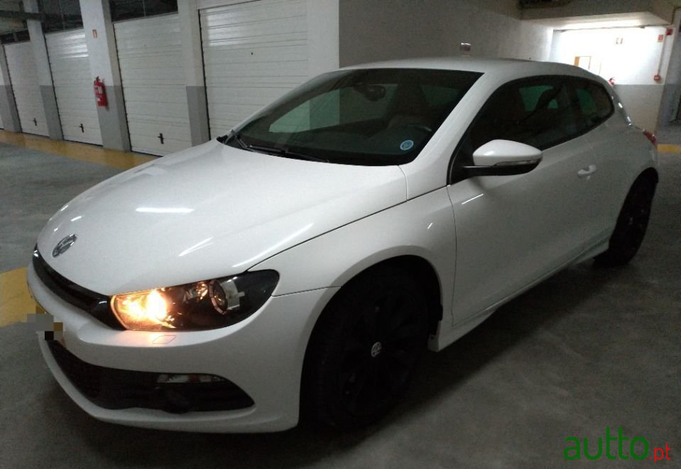 2009' Volkswagen Scirocco photo #6
