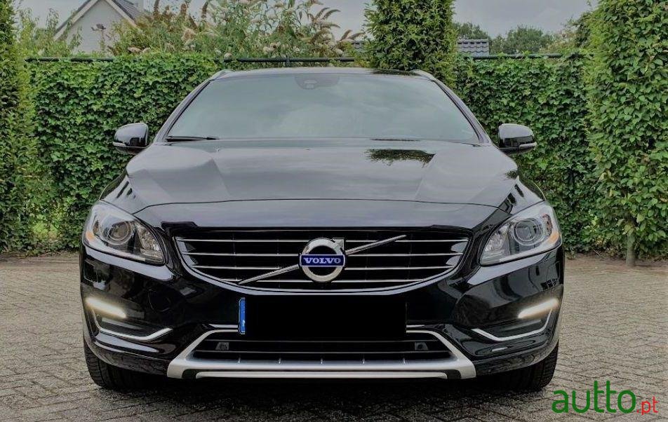 2014' Volvo V60 photo #2