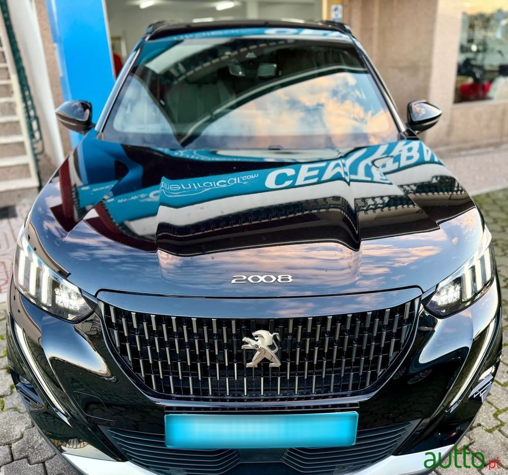 2022' Peugeot 2008 photo #4