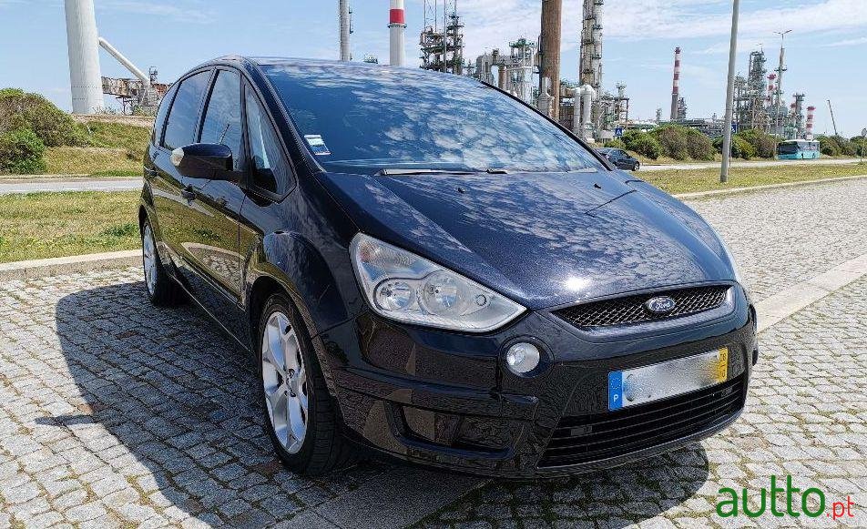 2008' Ford S-Max photo #1
