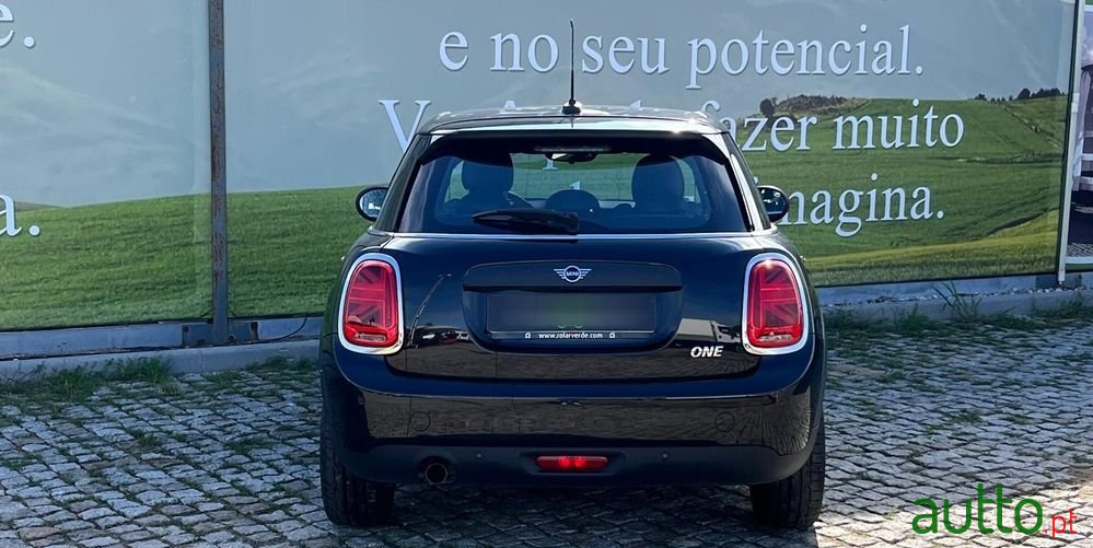 2020' MINI One 5 Portas photo #4