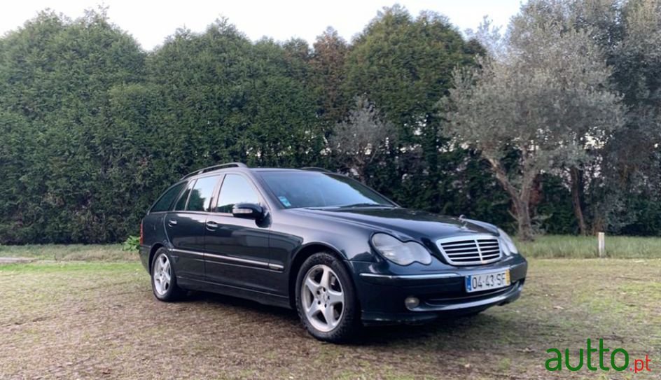 2001' Mercedes-Benz C-220 photo #4