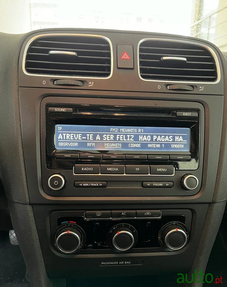 2012' Volkswagen Golf photo #6