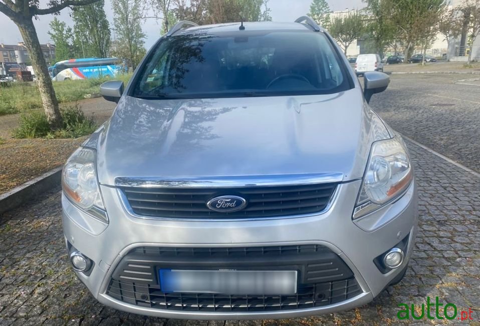 2009' Ford Kuga photo #2