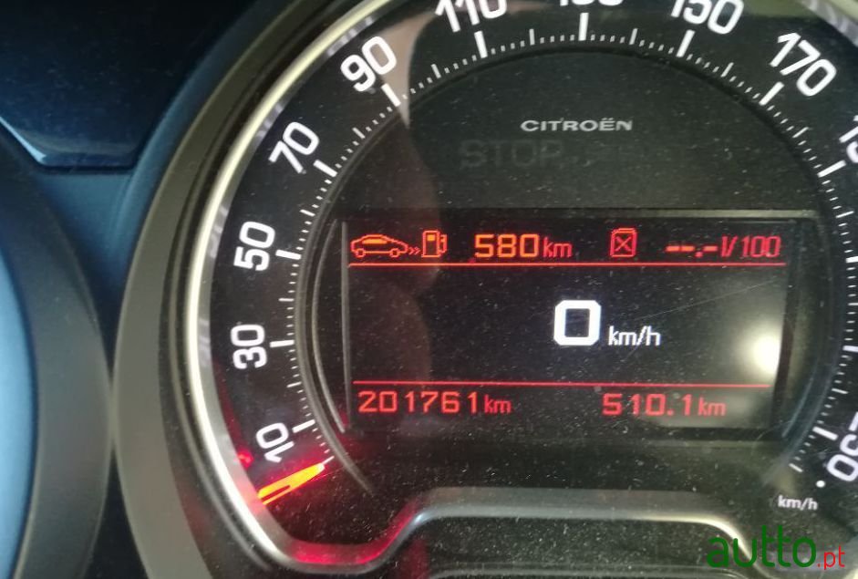 2010' Citroen C5 Tourer photo #2