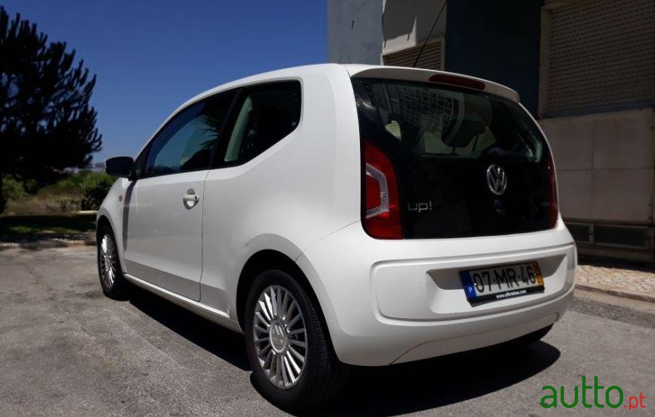 2012' Volkswagen Up photo #5
