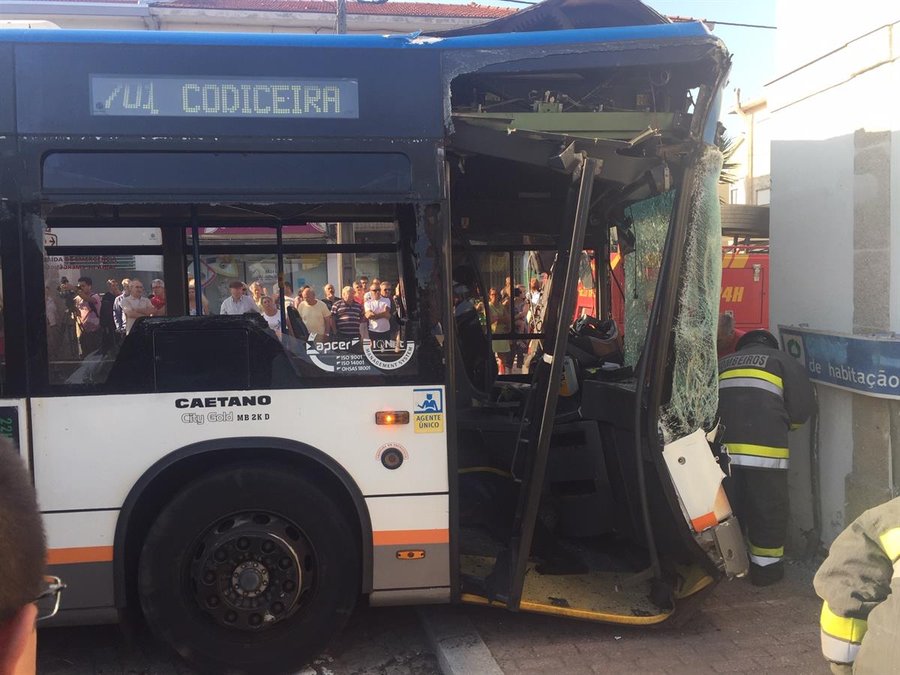 Despiste de autocarro da STCP faz oito feridos na Maia