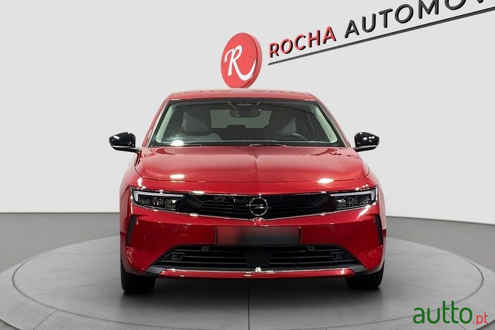 2023' Opel Astra photo #2
