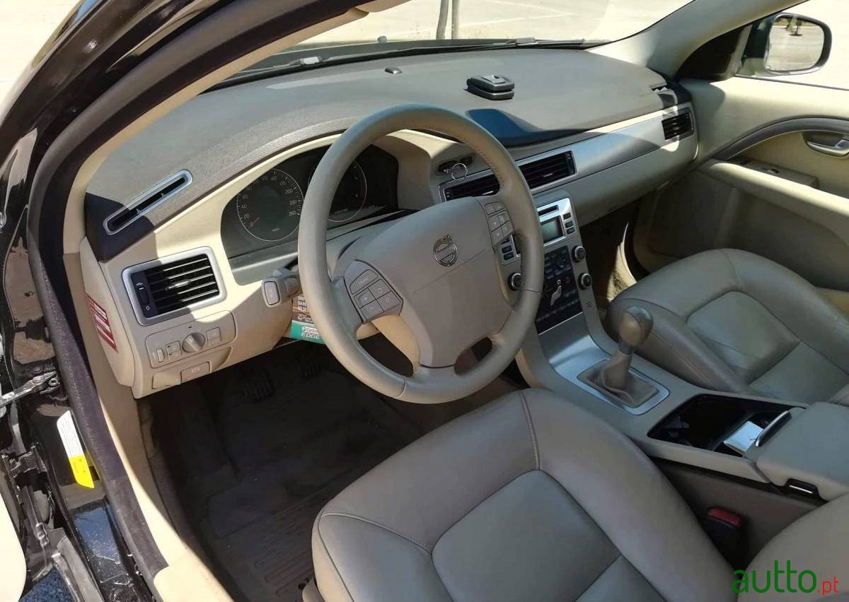 2008' Volvo photo #3