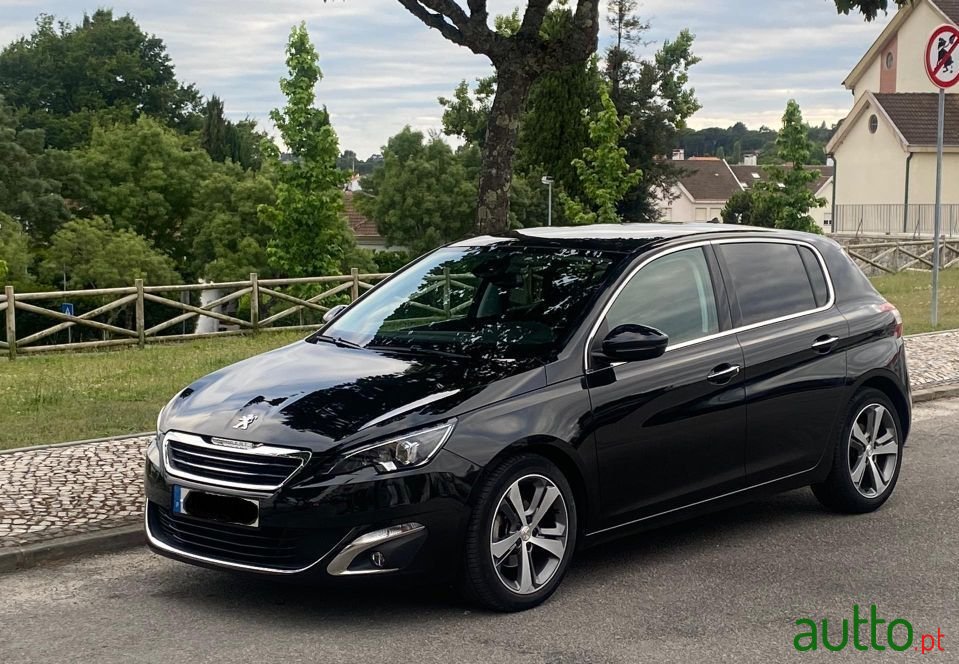 2016' Peugeot 308 photo #1