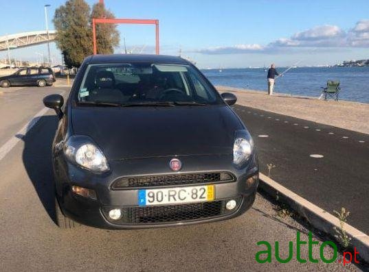2016' Fiat Punto photo #3