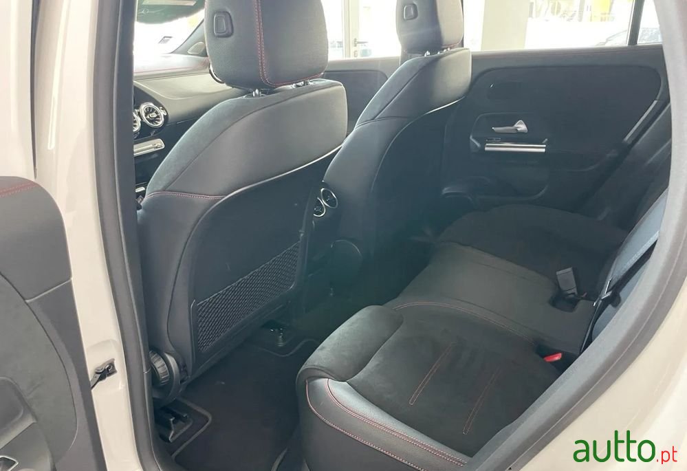 2023' Mercedes-Benz EQA 250 Amg Line photo #4