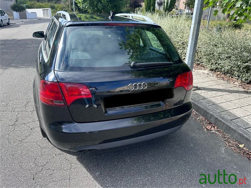 2005' Audi A4 Avant photo #3