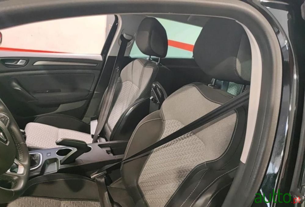 2021' Renault Mégane Sport Tourer photo #4