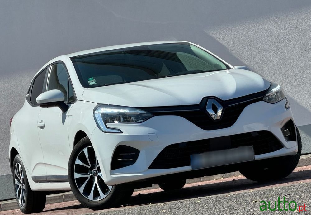 2020' Renault Clio photo #1