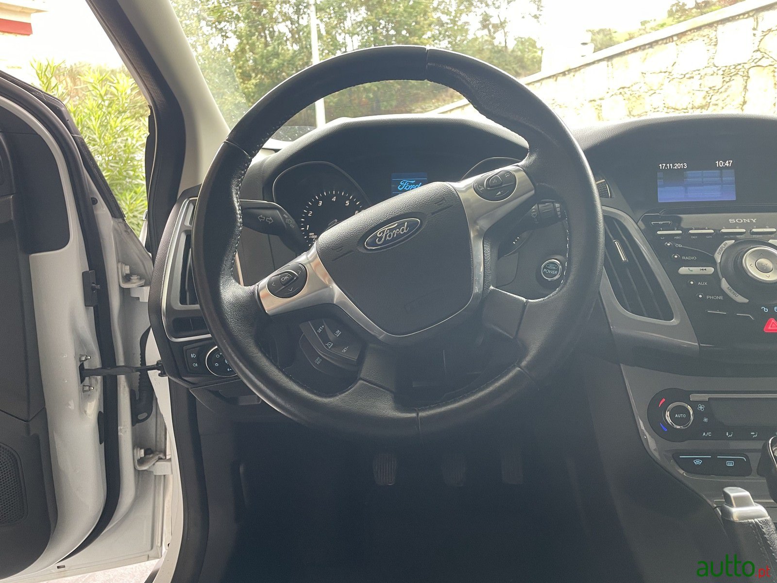 2013' Ford Focus photo #6