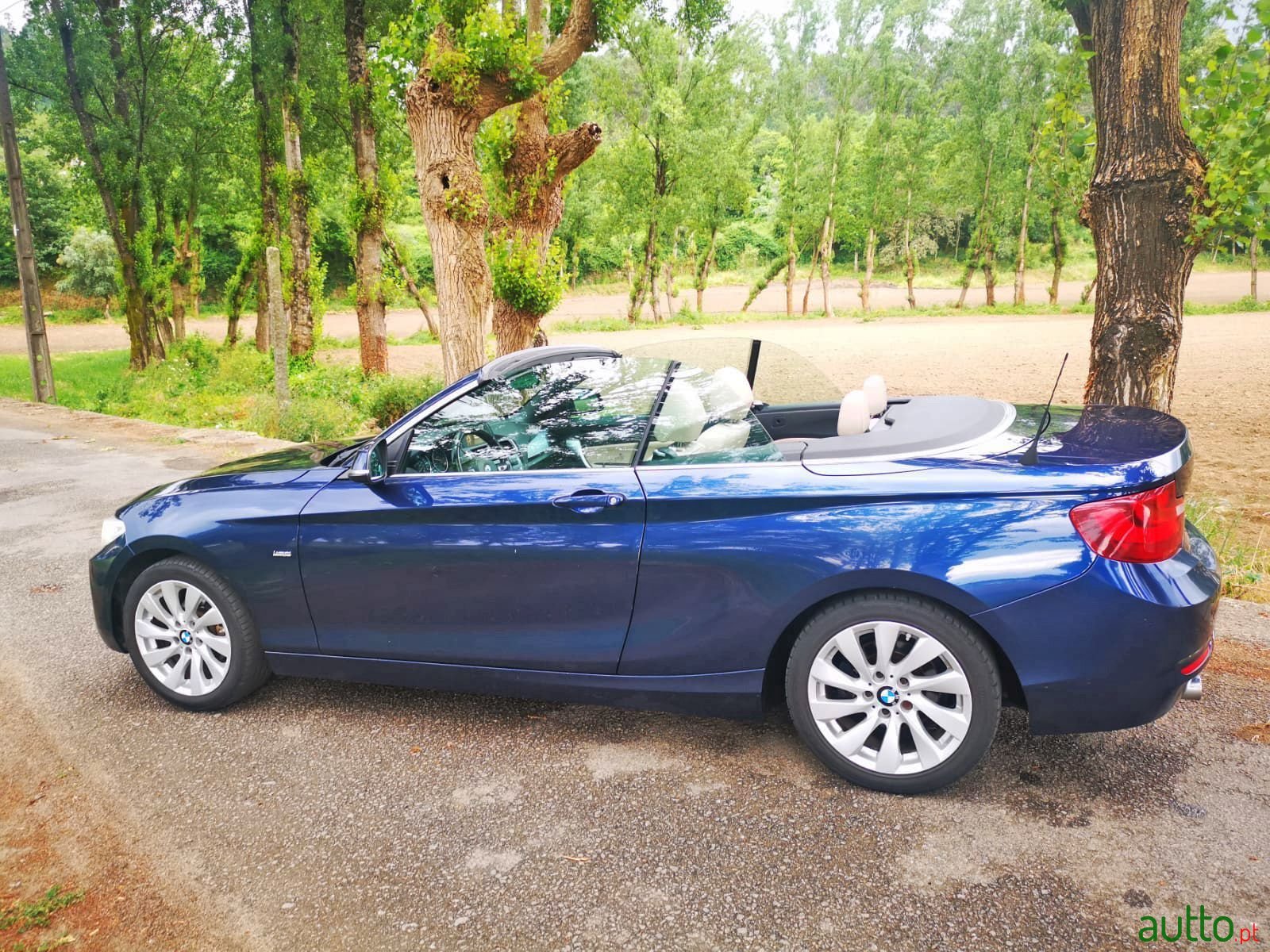 2016' BMW 218 photo #2