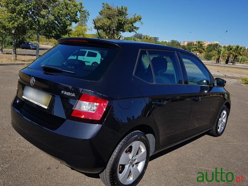 2015' Skoda Fabia 1.2 Tsi Style photo #6