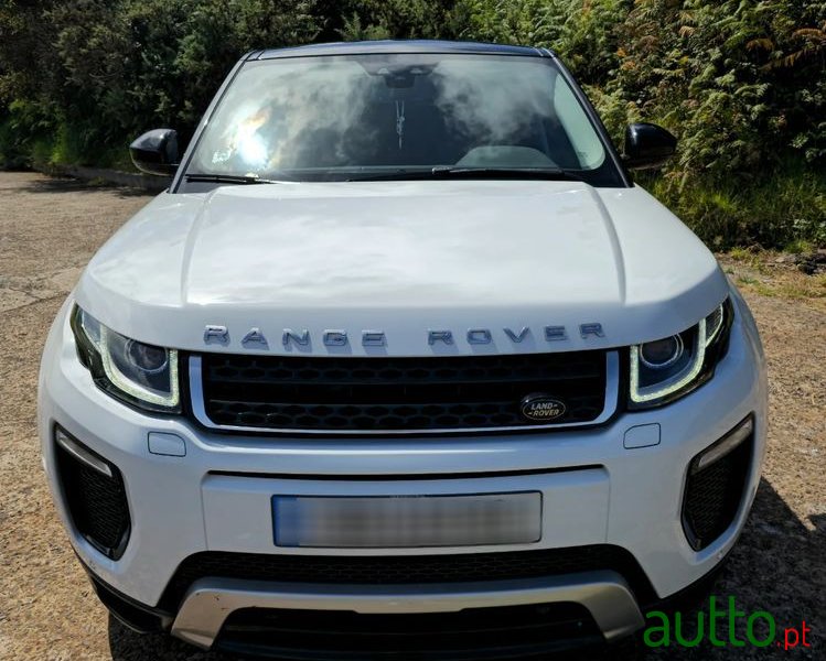 2017' Land Rover Range Rover Evoque photo #3