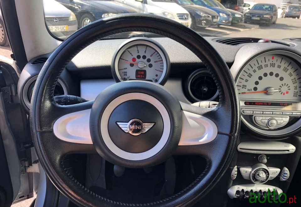 2008' MINI Cooper photo #3