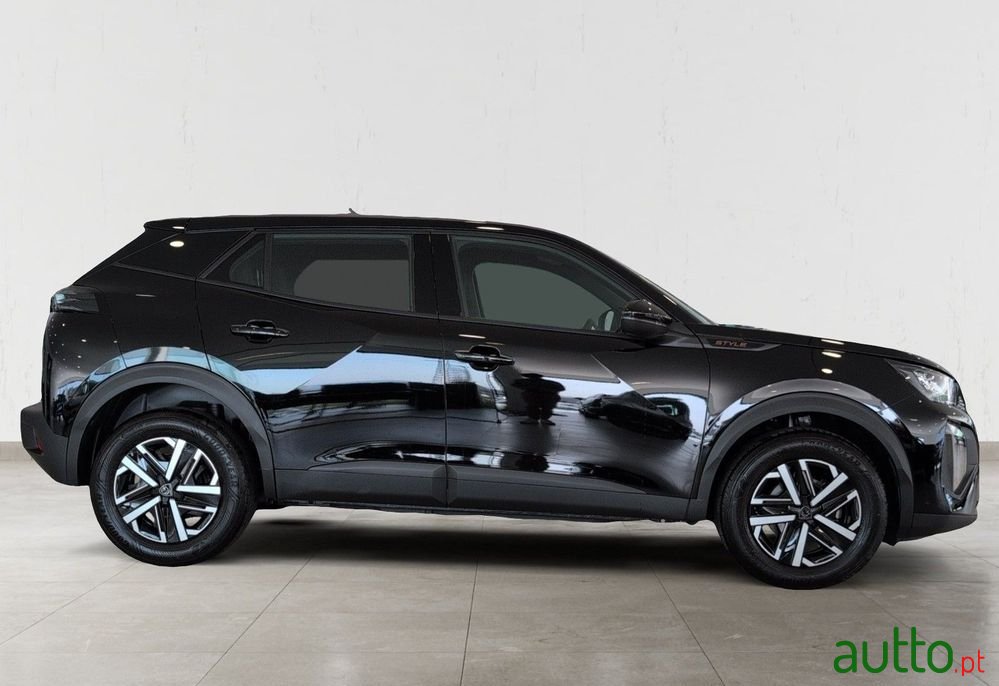 2024' Peugeot 2008 1.2 Style photo #6