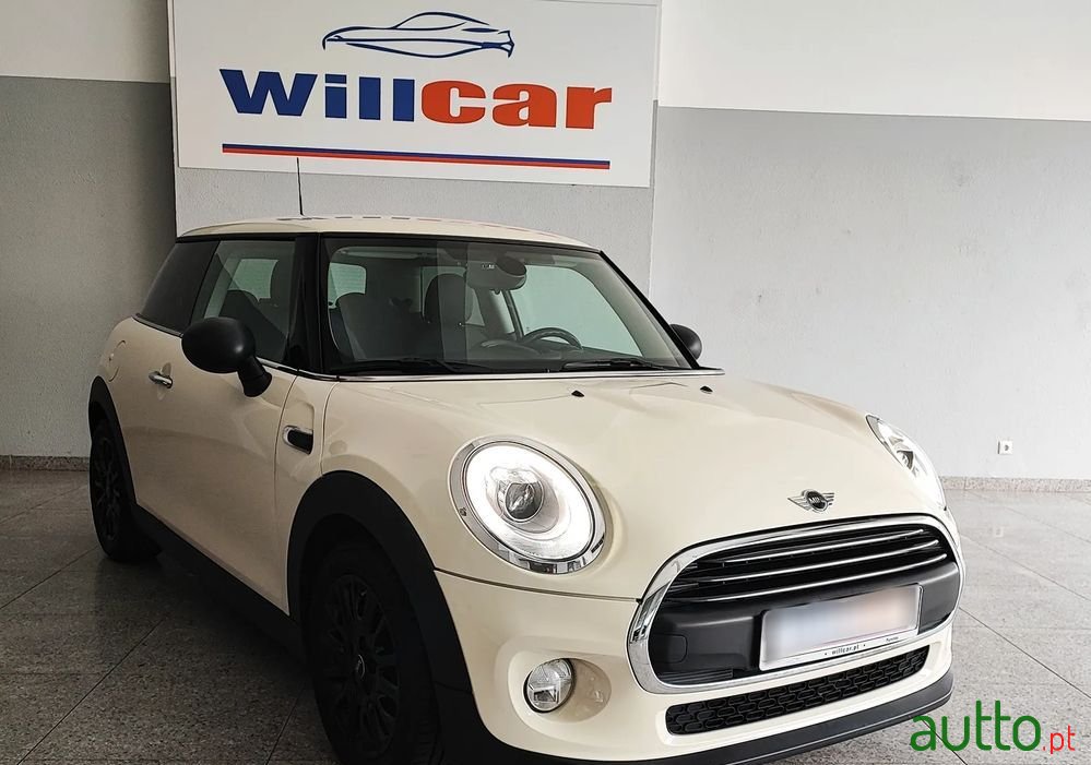 2017' MINI 3 Portas photo #1